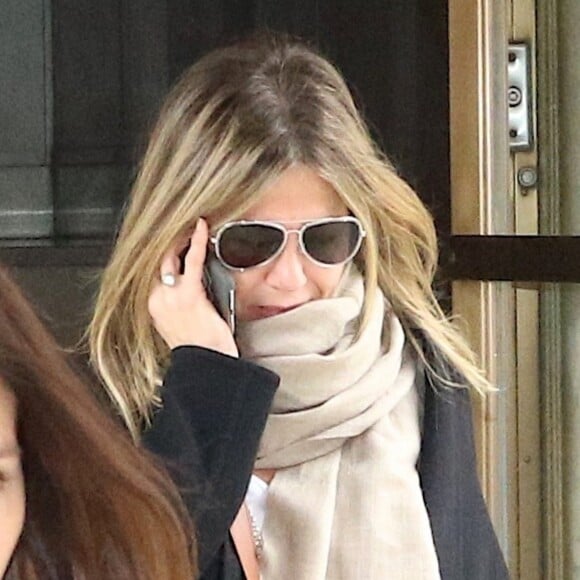 Exclusif - Jennifer Aniston et Amanda Anka se promènent à New York, le 27 avril 2018.