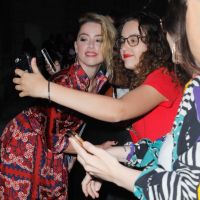 Fashion Week : Amber Heard, ravissante pour le défilé Valentino