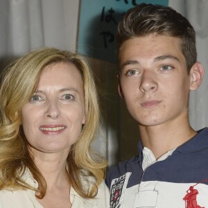 Valérie Trierweiler et son fils Léonard - Inauguration de la Fête des Tuileries à Paris le 26 juin 2015.