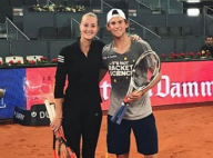 Kristina Mladenovic et Dominic Thiem : Doux baiser à Wimbledon