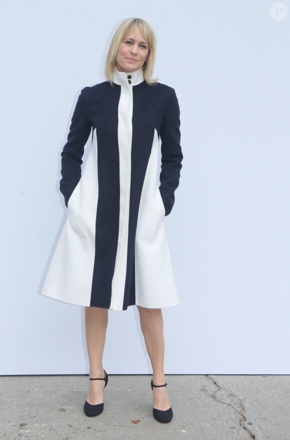Semi-exclusif - Robin Wright - People au photocall du défilé de mode Valentino collection prêt-à-porter Printemps/Eté 2018 lors de la fashion week à Paris le 1er octobre 2017.
