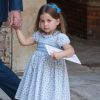La princesse Charlotte de Cambridge au baptême de son frère le prince Louis de Cambridge, troisième enfant du prince William et de la duchesse Catherine, le 9 juillet 2018 en la chapelle royale du palais St James à Londres.