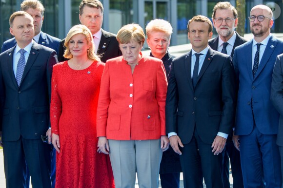 Andrzej Duda, Kolinda Grabar-Kitarović, Angela Merkel, Emmanuel Macron, Charles Michel à Bruxelles le 27 mai 2018.
