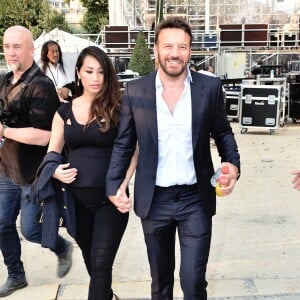 Exclusif - Samuel Le Bihan et sa compagne Angela (Enceinte) - People et Backstage du Grand concert de Musique classique du 14 juillet au Champs de Mars à Paris. Le 14 juillet 2018 © Guirec-Gorassini-Veeren / Bestimage