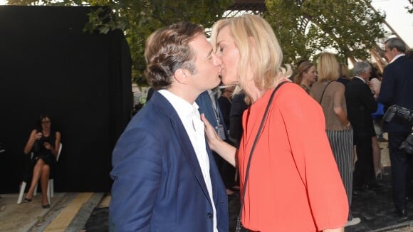 Laurence Ferrari amoureuse de Renaud Capuçon : Leur baiser devant la tour Eiffel