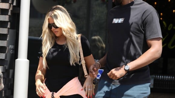 Khloé Kardashian révèle combien de kilos elle a perdu depuis son accouchement
