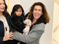 Mademoiselle Agnès fête la victoire des Bleus avec sa petite Swan