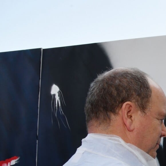 Exclusif - Le prince Albert II de Monaco - 2ème édition de la performance artistique éphémère UPAW (Urban Painting Around the World) sur le Quai Albert 1er à Monaco le 19 juillet 2018. © Bruno Bebert/JC Vinaj/PRM/Bestimage