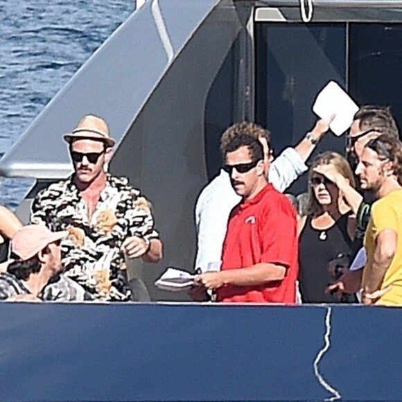 Jennifer Aniston, Adam Sandler et Luke Evans sur le tournage de "Murder Mystery" à Santa Margherita Ligure en Italie, le 24 juillet 2018.