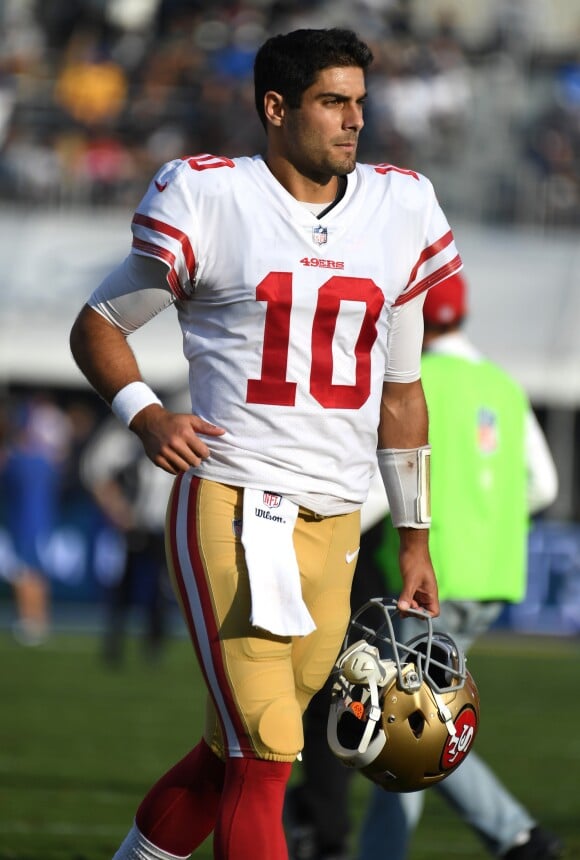 Jimmy Garoppolo, quarterback des 49ers de San Francisco, le 31 décembre 2017 lors d'un match de NFL contre les Rams de Los Angeles.