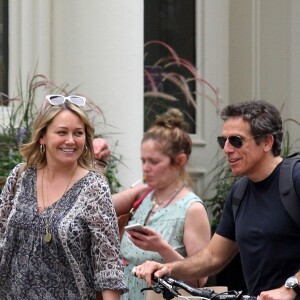 Ben Stiller et son ex-femme Christine Taylor vont déjeuner ensemble à Tribeca. New York, le 30 juillet 2018.