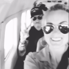 Johnny et Laeticia Hallyday dans l'avion privé les menant à Saint-Barthélemy le 28 juillet 2017