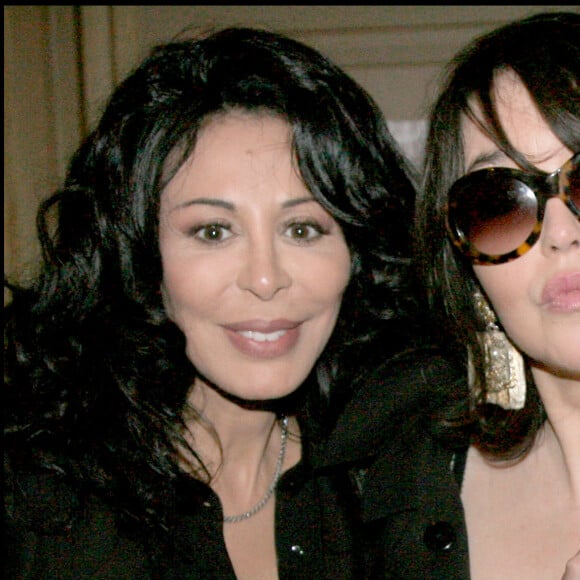 Yamina Benguigui et Isabelle Adjani à Paris en mai 2009.