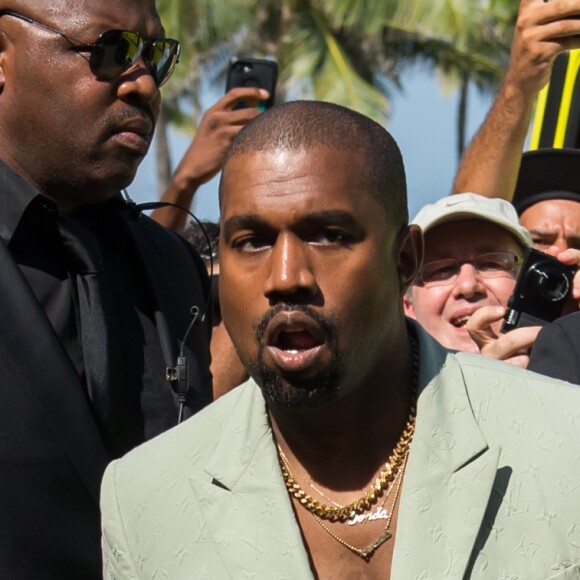Kim Kardashian et Kanye West arrivent à la Villa (Casa Casuarina), ex-propriété de Gianni Versace, pour la réception du mariage de 2 Chainz et Kesha Ward. Miami, le 18 août 2018.