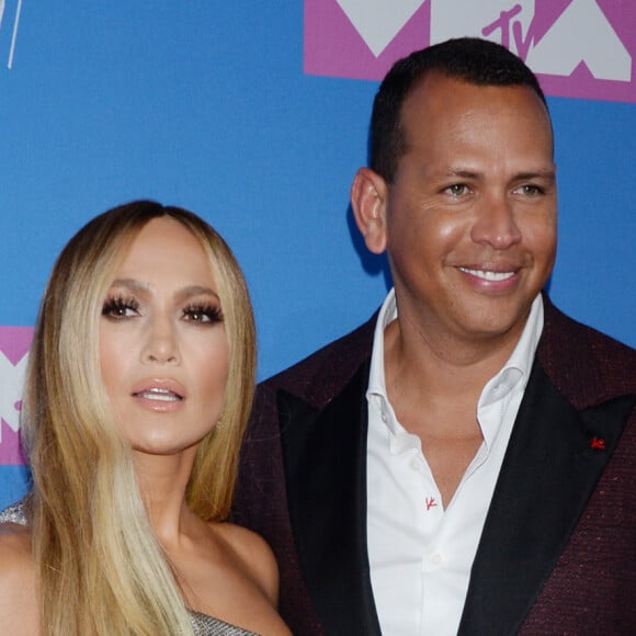 Jennifer Lopez et son compagnon Alex Rodriguez aux MTV Video Music Awards 2018 à New York, le 20 août 2018.