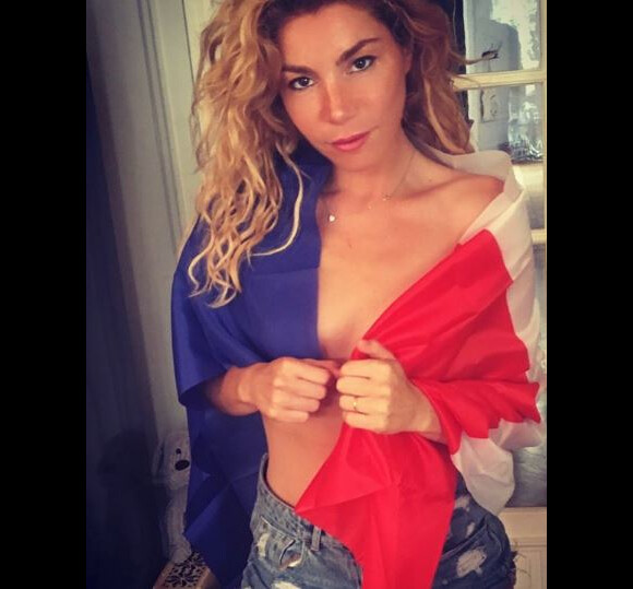 Lola Marois topless pour soutenir la France à la Coupe du monde 2018 - Instagram, 14 juillet 2018