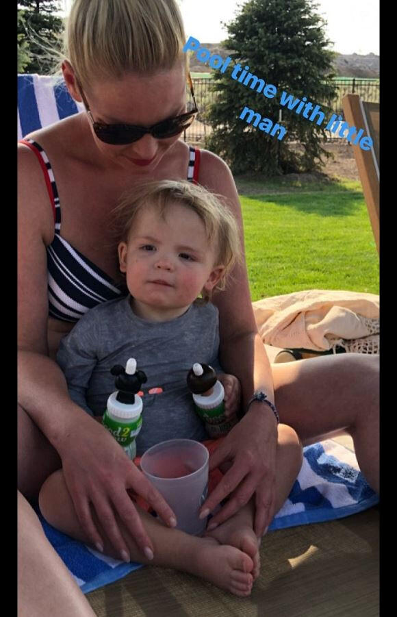 Katherine Heigl a partagé des photos de sa journée à la piscine avec sa famille sur Instagram, août 2018