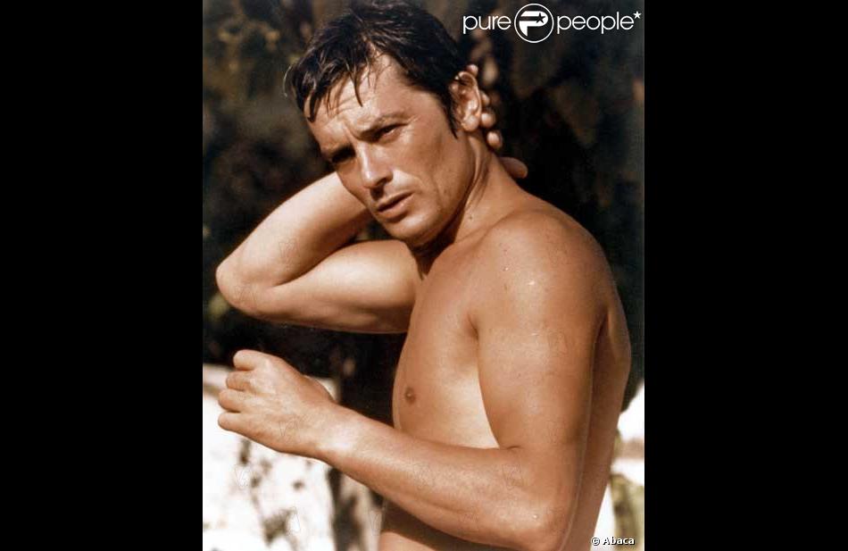 Alain Delon Dans La Piscine De Jacques Deray En 1968 Purepeople