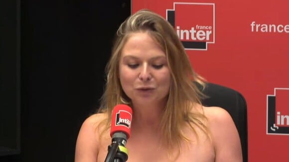Constance : L'humoriste se met seins nus sur France Inter !