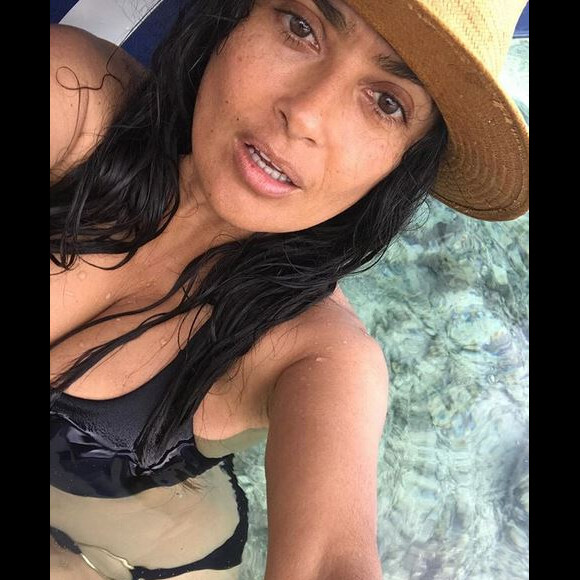 Salma Hayek en vacances. Été 2018.
