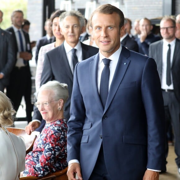 Le président Emmanuel Macron et sa épouse Brigitte Macron ont assisté à la la réception de retour offerte en l'honneur de Sa Majesté la reine Margrethe II de Danemark sur le parvis du théâtre royal de Copenhague, le 29 août 2018. © Ludovic Marin / Pool / Bestimage