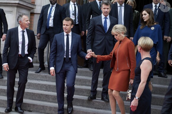 La princesse Mary, le prince Frederik de Danemark, le président Emmanuel Macron et son épouse Brigitte Macron quittent le musée Ny Carlsberg Glyptotek de Copenhague, le 29 août 2018.