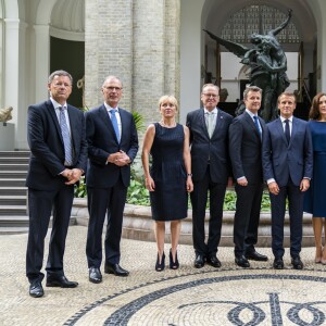 La princesse Mary, le prince Frederik de Danemark, le président Emmanuel Macron et son épouse Brigitte Macron quittent le musée Ny Carlsberg Glyptotek de Copenhague, le 29 août 2018.