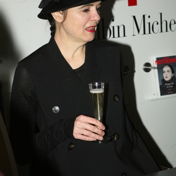 Amélie Nothomb lors du salon du livre de Paris le 17 Mars 2018 à la Porte de Versailles de Paris. © Denis Guignebourg/Bestimage