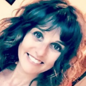 Faustine Bollaert - Instagram