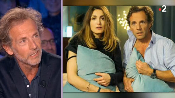 Stéphane Freiss évoque le petit surnom que Julie Gayet donne à François Hollande dans l'émission "On n'est pas couché" sur France 2 le 2 septembre 2018.