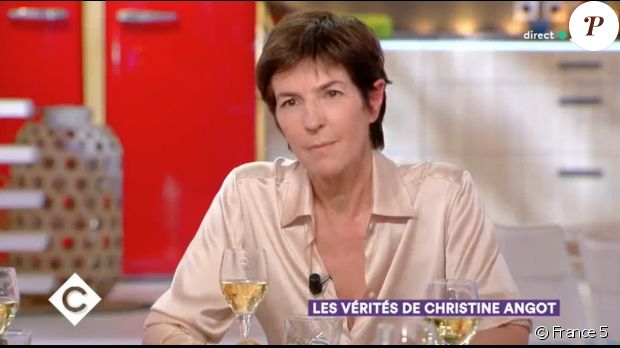 Christine Angot revient sur son clash avec Sandrine Rousseau sur la plateau de &quot;C à vous&quot; sur France 5 le 5 septembre 2018.