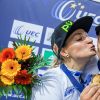 Kristina Vogel célébrant son titre avec Maximilian Levy lors des championnats d'Europe de cyclisme sur piste à Berlin en octobre 2017.