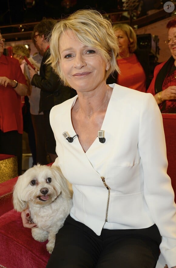 Sophie Davant - Enregistrement de l'émission "Vivement Dimanche" à Paris le 1er Avril 2015.