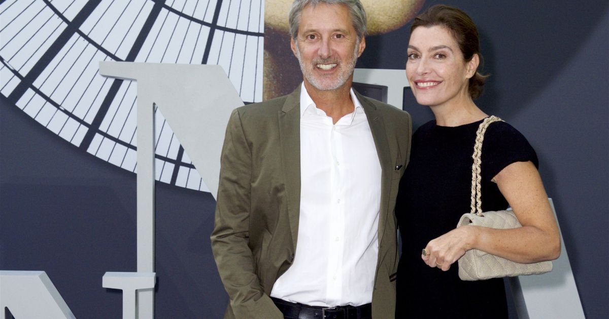 Exclusif - Antoine de Caunes et sa femme Daphné Roulier - Dîner de Gala de la 30e Biennale de ...