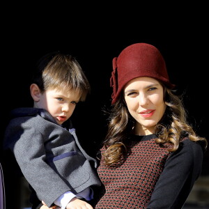 Charlotte Casiraghi et son fils Raphaël Elmaleh - La famille princière de Monaco au balcon du palais lors de la fête nationale monégasque, à Monaco, le 19 novembre 2017. © Dominique Jacovides/Bestimage