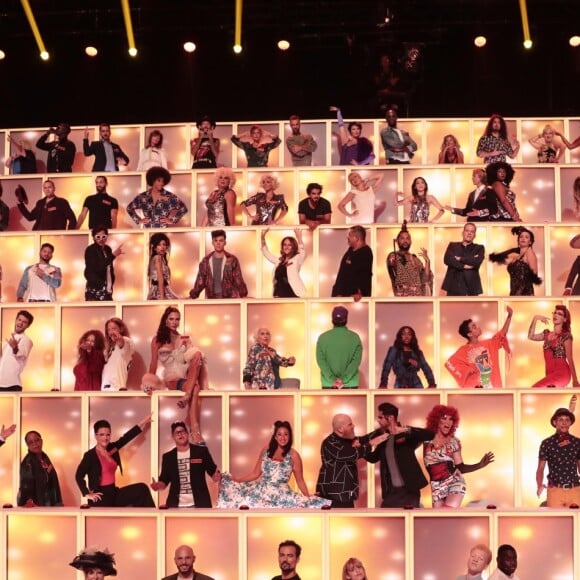 Le mur des 100 dans "Together - Tous avec moi", bientôt sur M6.