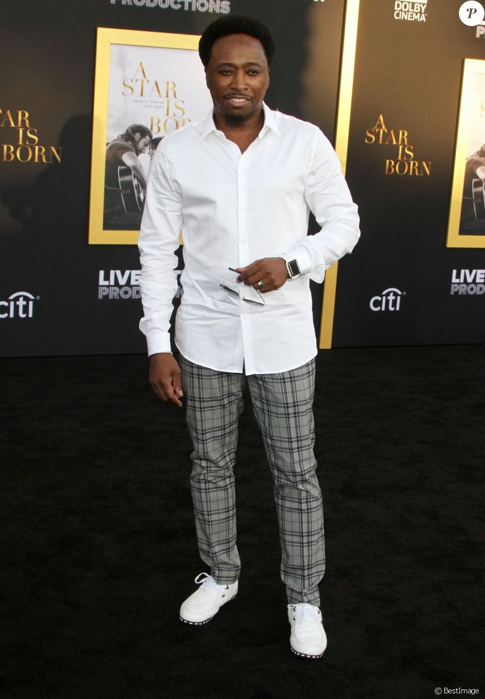 Eddie Griffin à l'avant-première de A Star Is Born au Shrine Auditorium ...