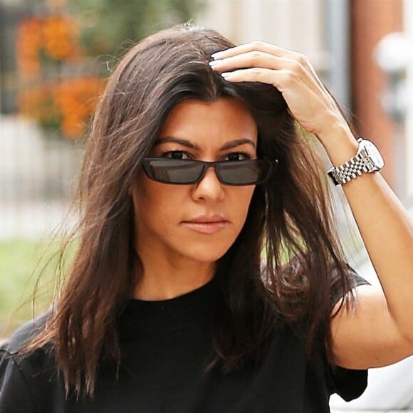 Exclusif - Kourtney Kardashian se balade avec Fai Khadra à West Hollywood le 25 septembre 2018