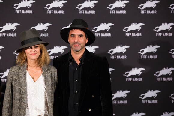 Vanessa Paradis et son compagnon Samuel Benchetrit au photocall du film "Chien" au 32e Festival international du film francophone de Namur le 5 octobre 2017.