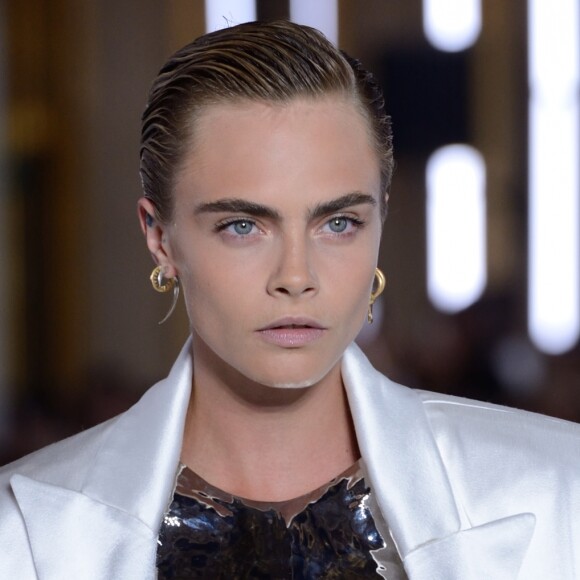 Cara Delevingne - Défilé Balmain, collection printemps-été 2019 à l'Hôtel de Ville. Paris, le 28 septembre 2018.