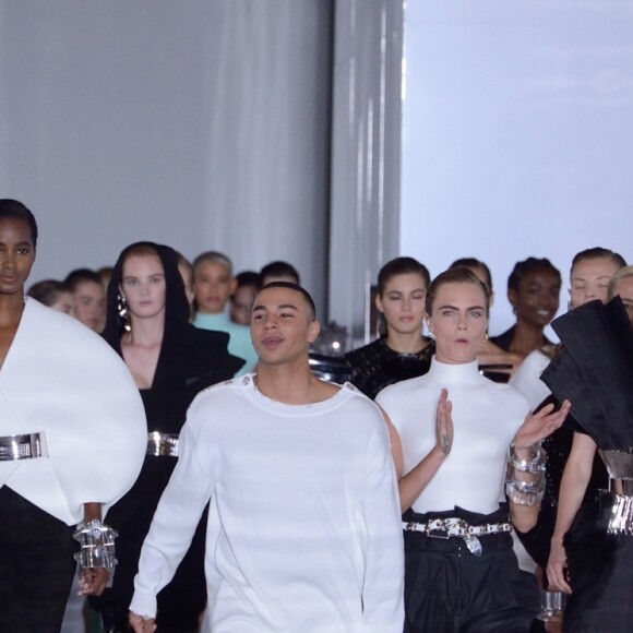 Cara Delevingne - Défilé Balmain, collection printemps-été 2019 à l'Hôtel de Ville. Paris, le 28 septembre 2018.