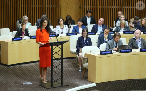 Amal Clooney lors d'un discours aux Nations Unies sur le thème de la justice et de la démocratie à New York le 28 septembre 2018. © Morgan Dessalles / Bestimage