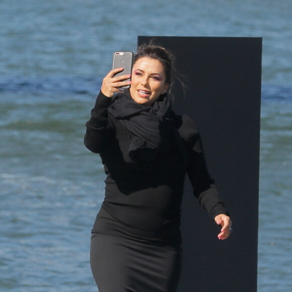 Eva Longoria en répétition pour le défilé l'Oréal Paris 2018 sur la Seine le 30 septembre 2018. © CVS / Veeren / Bestimage