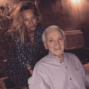 Laura Smet et Charles Aznavour posent ensemble le 25 juillet 2018.
