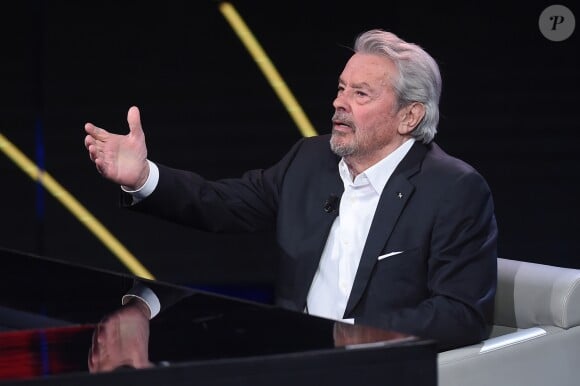 Alain Delon, invité de l'émission télé "Che tempo che fa" à Milan en Italie le 25 mars 2018.