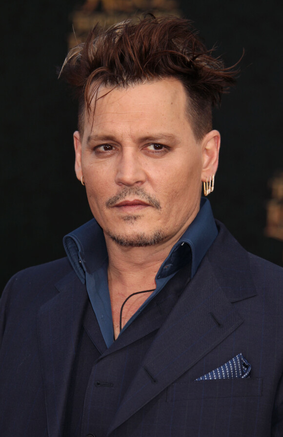 Johnny Depp à la première de "Alice de l'autre côté du miroir" au théâtre El Capitan à Los Angeles le 23 mai 2016.