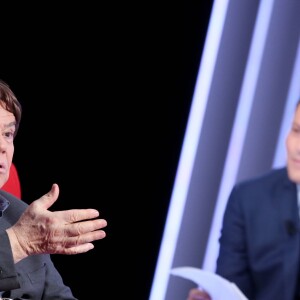 Exclusif - Enregistrement de l'émission "Le Divan" présentée par Marc-Olivier Fogiel avec Bernard Tapie en invité, le 3 février 2017 © Dominique Jacovides / Bestimage