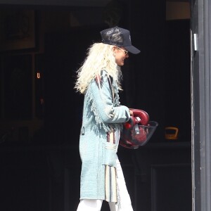 Exclusif - Laeticia Hallyday fait une grande virée sur les Harley-Davidson de Johnny avec Pierre Billon, Philippe Fatien et Fabrice Le Ruyet (mari d'Anne Marcassus) à Los Angeles le 28 septembre 2018.