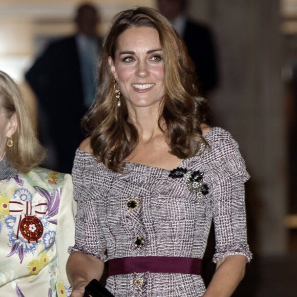 Kate Middleton, duchesse de Cambridge, assiste à l'ouverture du département de la photographie du V&A (Victoria and Albert) Museum à Londres, le 10 octobre 2018.