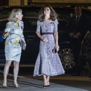 Kate Middleton, duchesse de Cambridge, assiste à l'ouverture du département de la photographie du V&A (Victoria and Albert) Museum à Londres, le 10 octobre 2018.